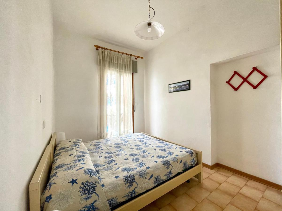 Villa Fronte Mare-Carraro Immobiliare Jesolo - Family Apartments Екстер'єр фото